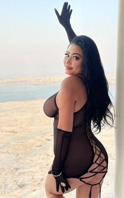 Experience Unforgettable Moments with Satsuki Snow by Your Side